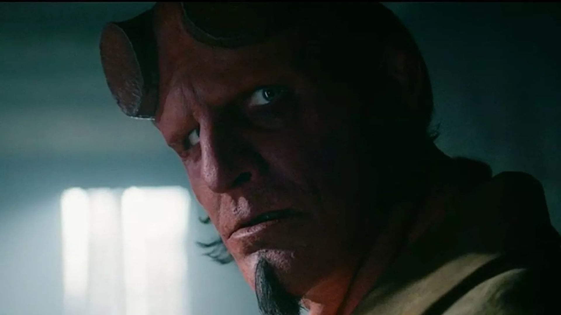 Foto do filme Hellboy e o Homem Torto