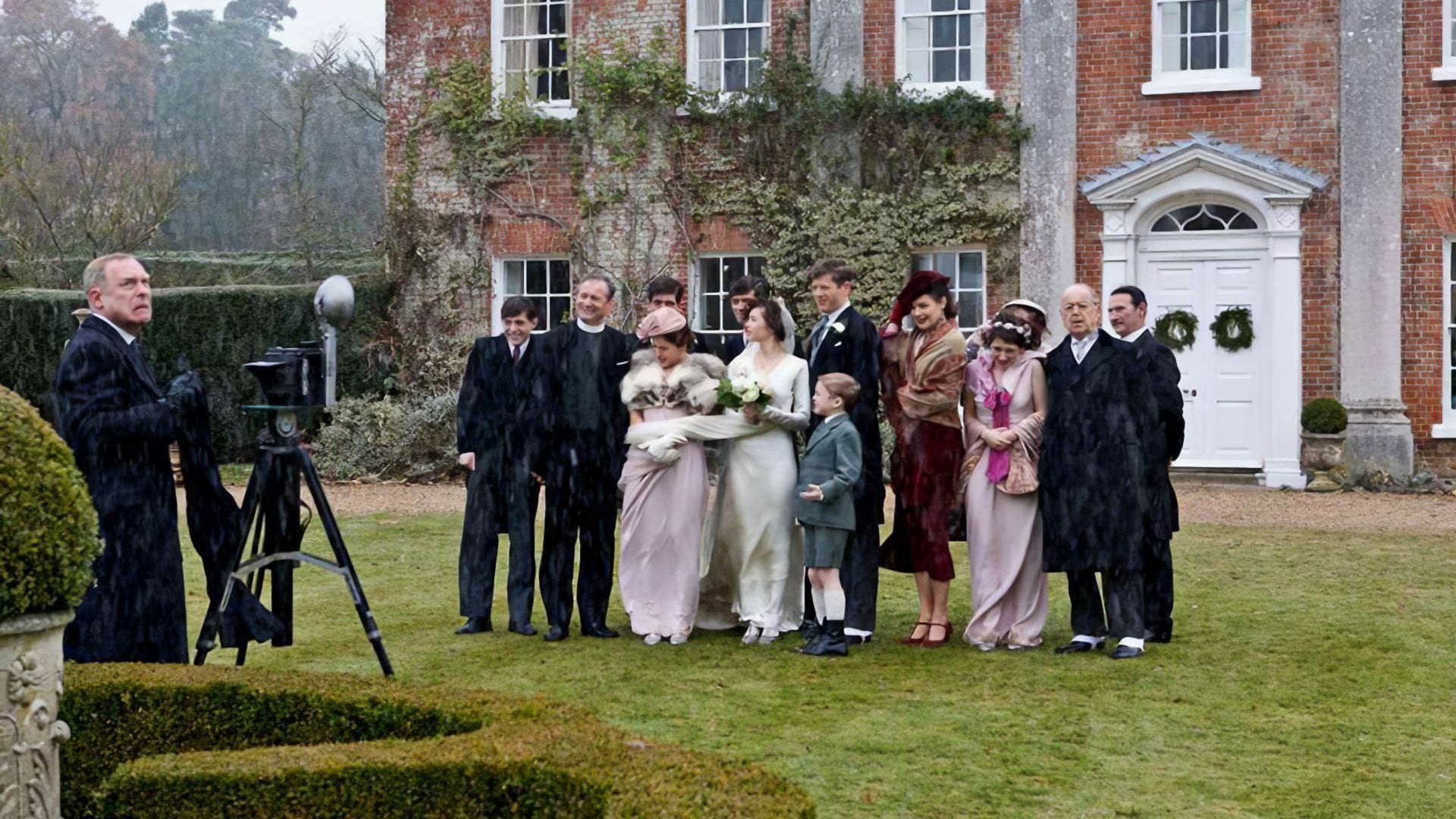 Foto do filme Cheerful Weather for the Wedding