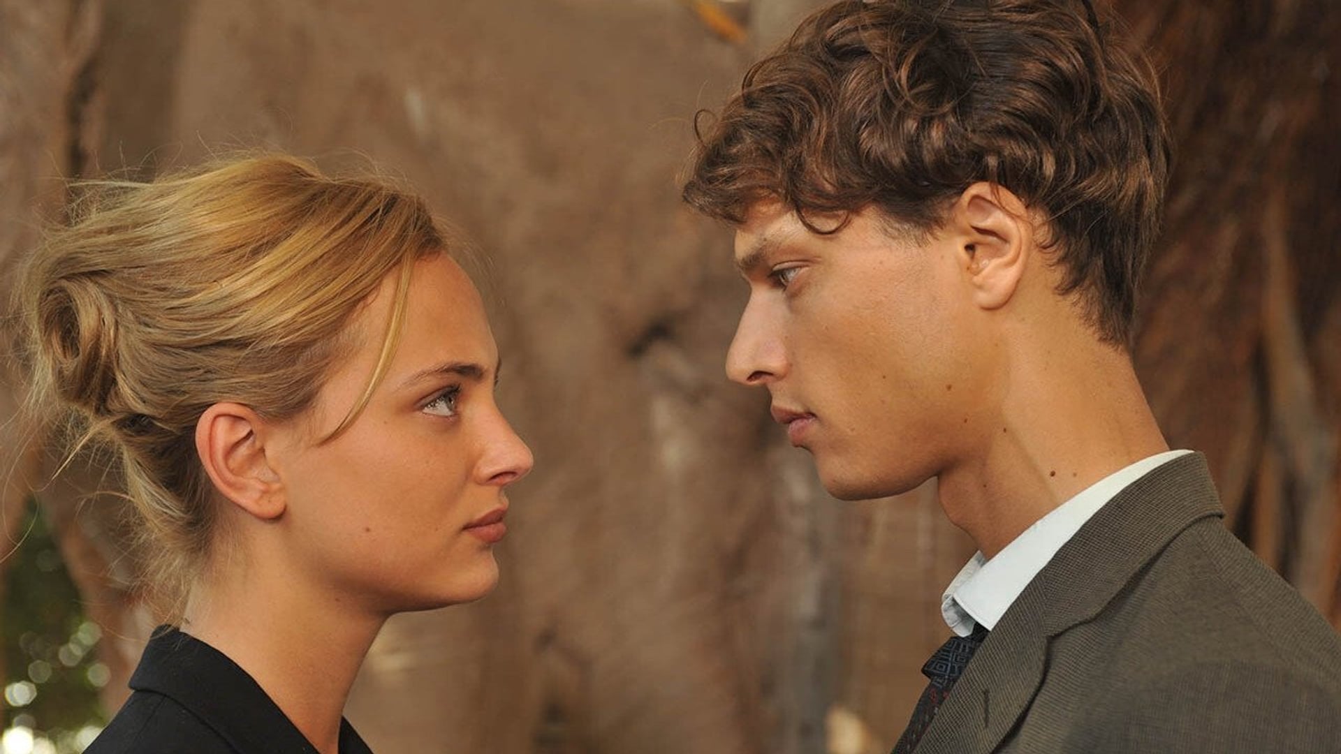 Foto do filme What the Day Owes the Night