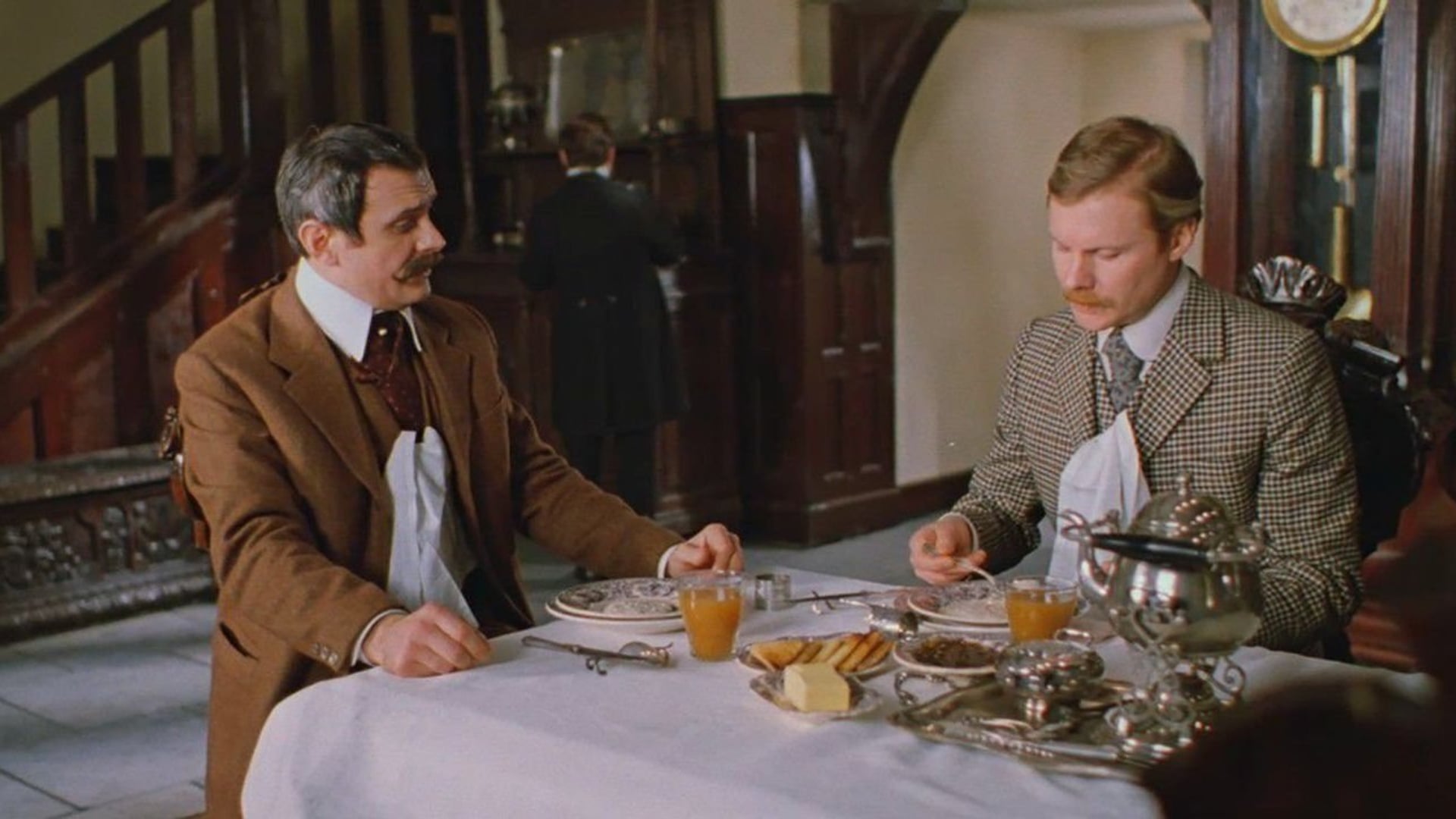 Foto do filme The Adventures of Sherlock Holmes and Dr. Watson: King of Blackmailers