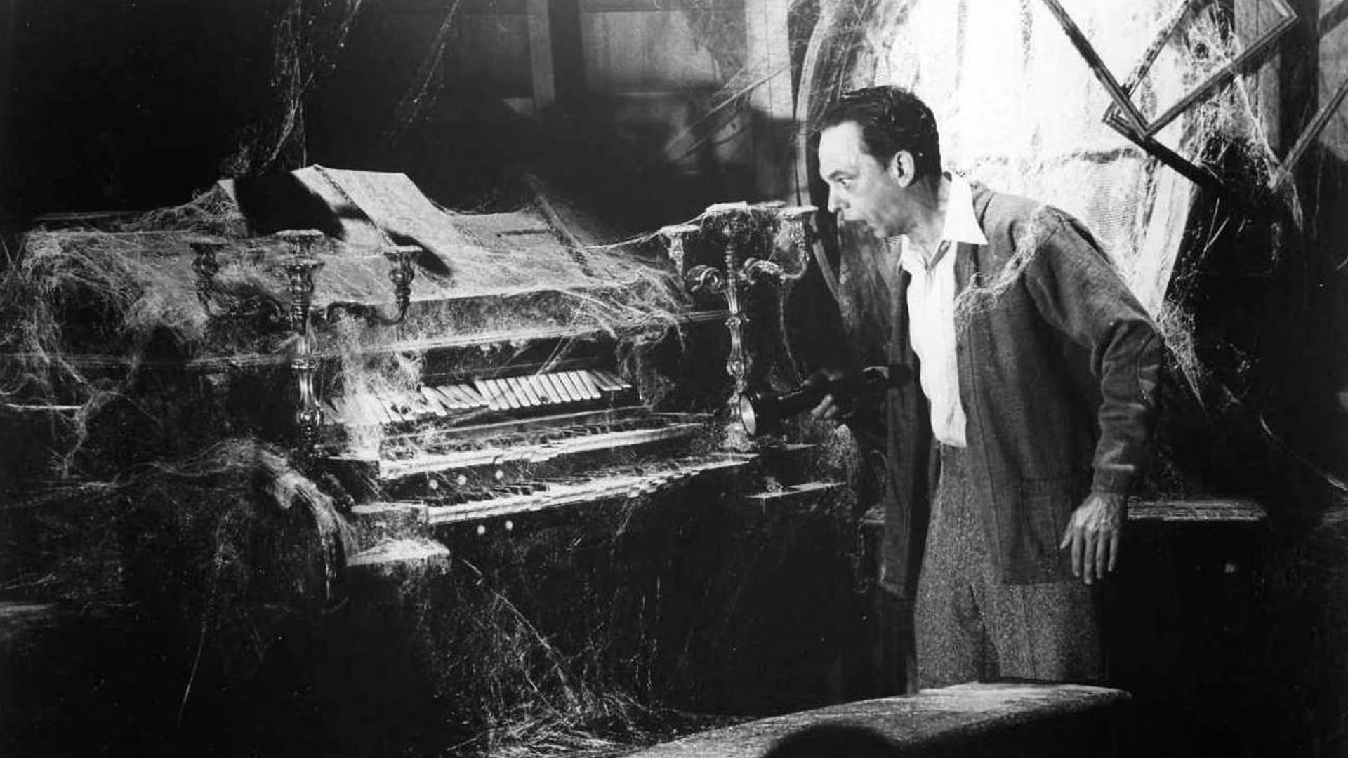 Foto do filme The Ghost & Mr. Chicken