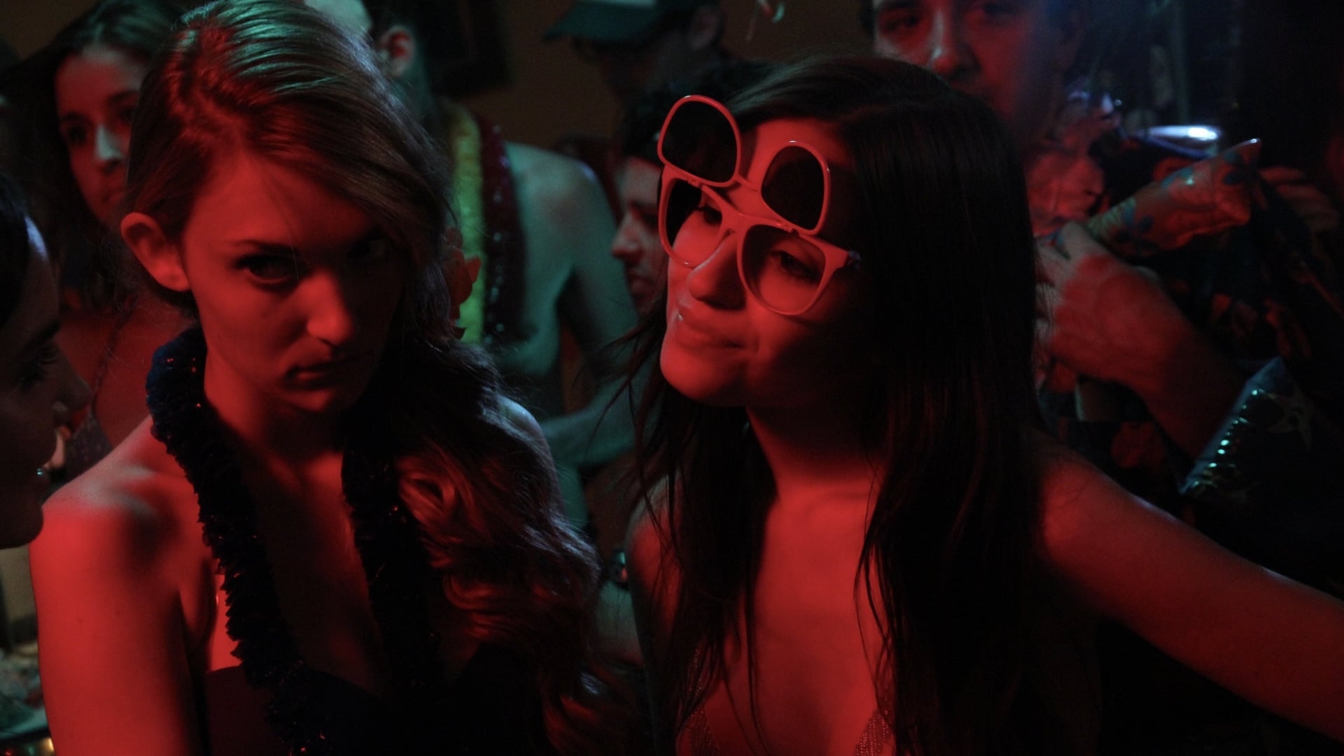 Foto do filme Return to Nuke 'Em High Volume 1