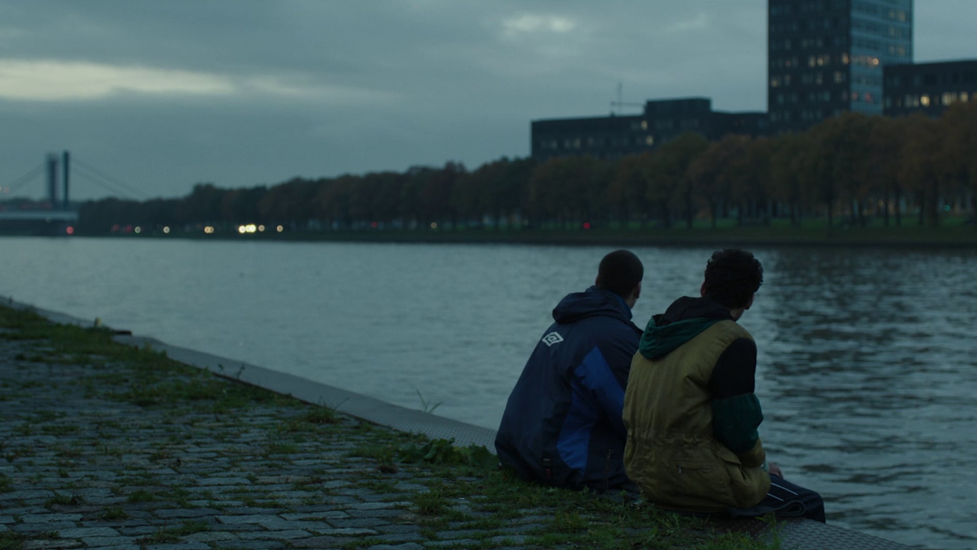 Foto do filme Molt lluny