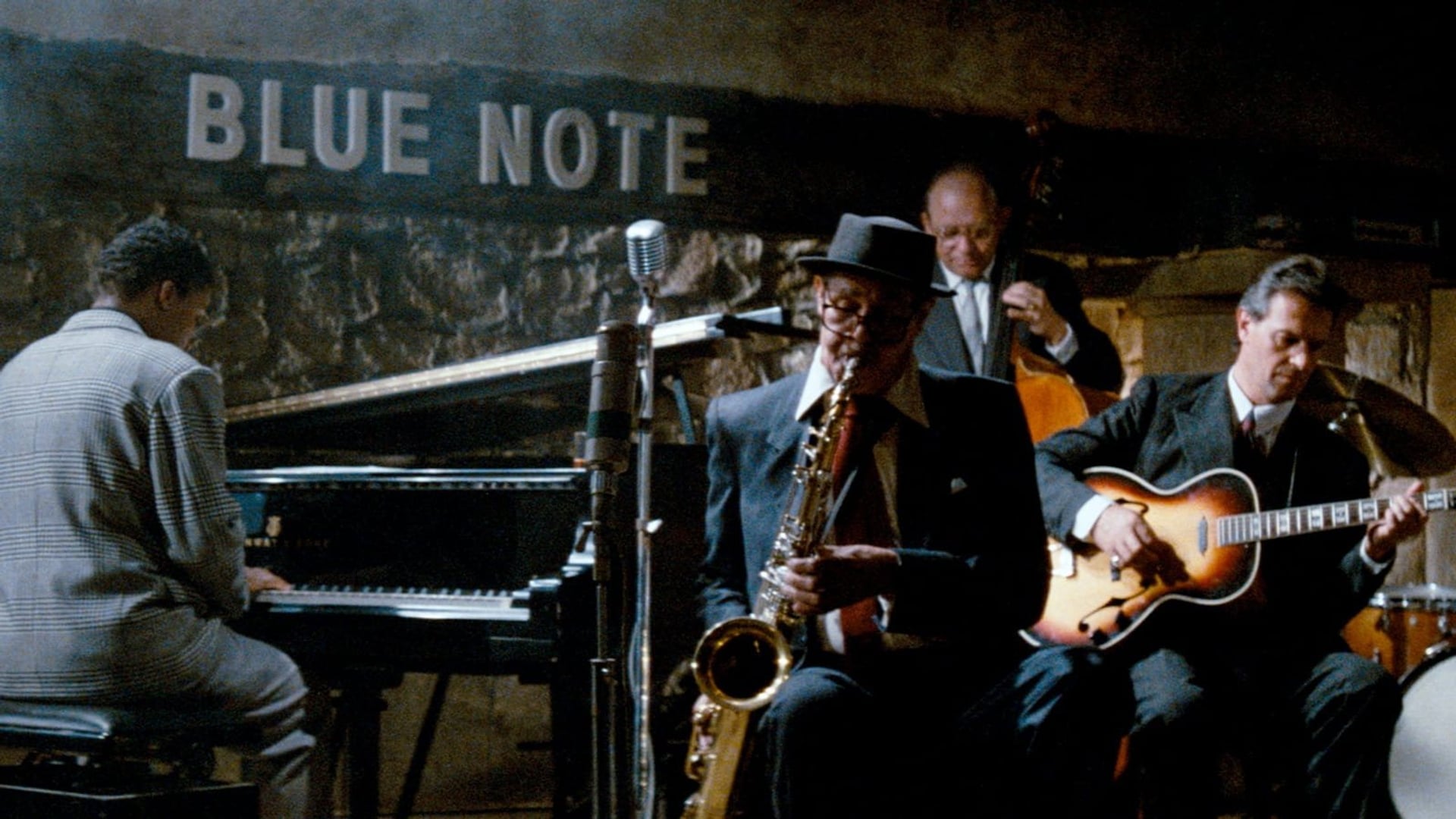Foto do filme Por Volta da Meia-Noite