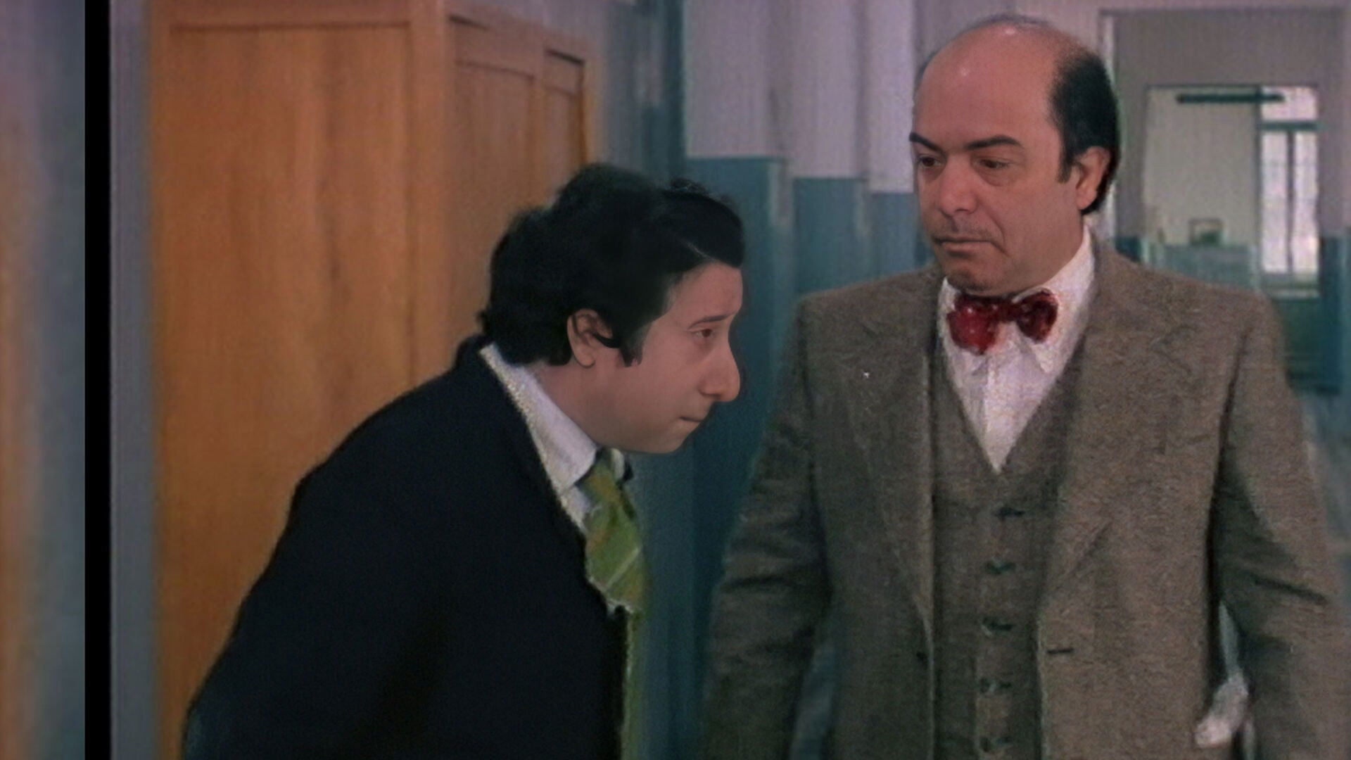 Foto do filme A Colegial Seduz o Professor
