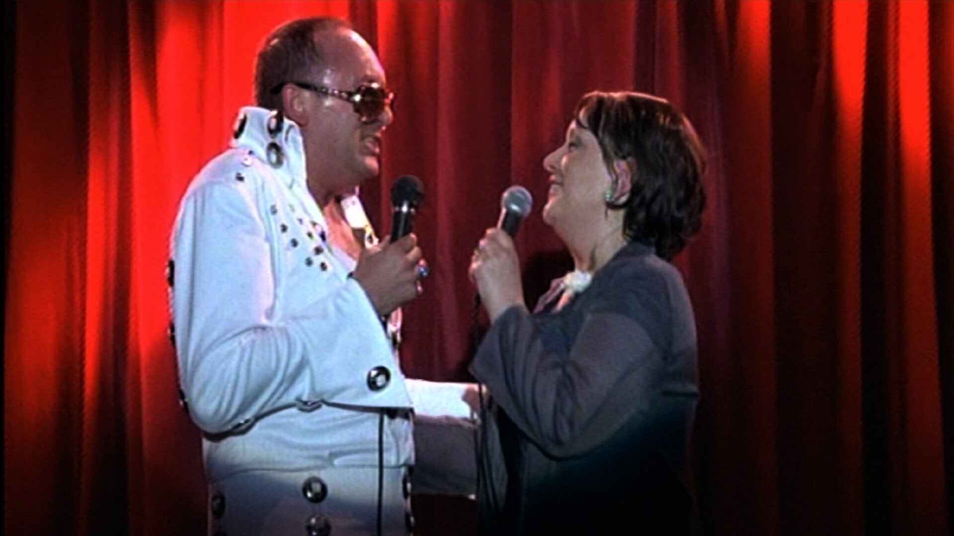 Foto do filme Love, Honour and Obey