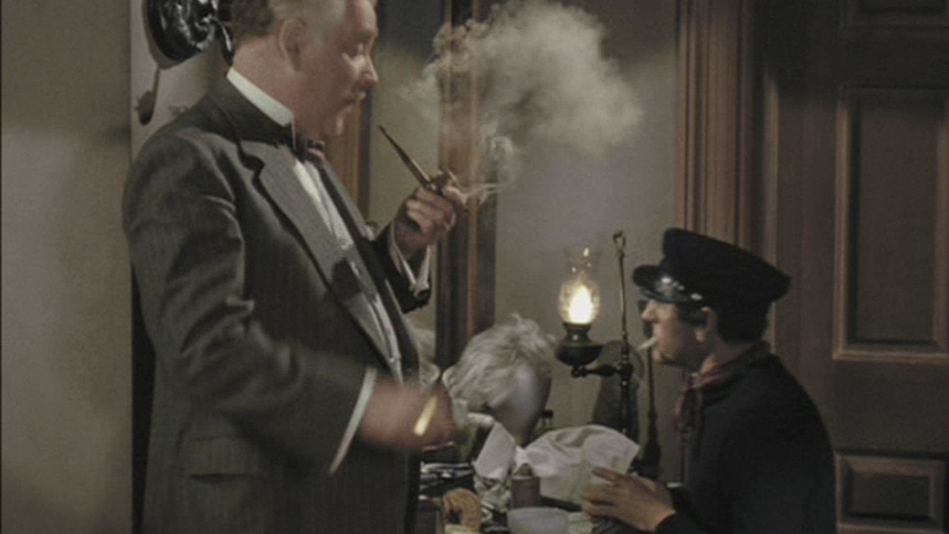 Foto do filme Sherlock Holmes e a Arma Secreta