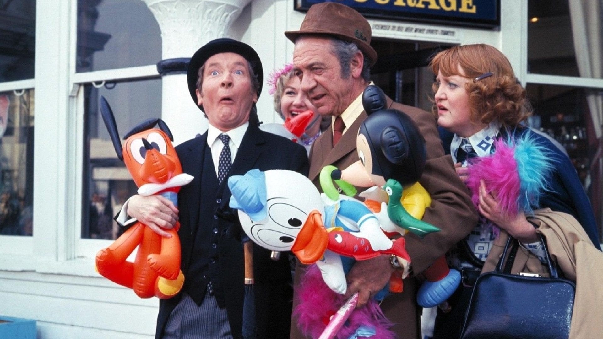 Foto do filme Carry On at Your Convenience