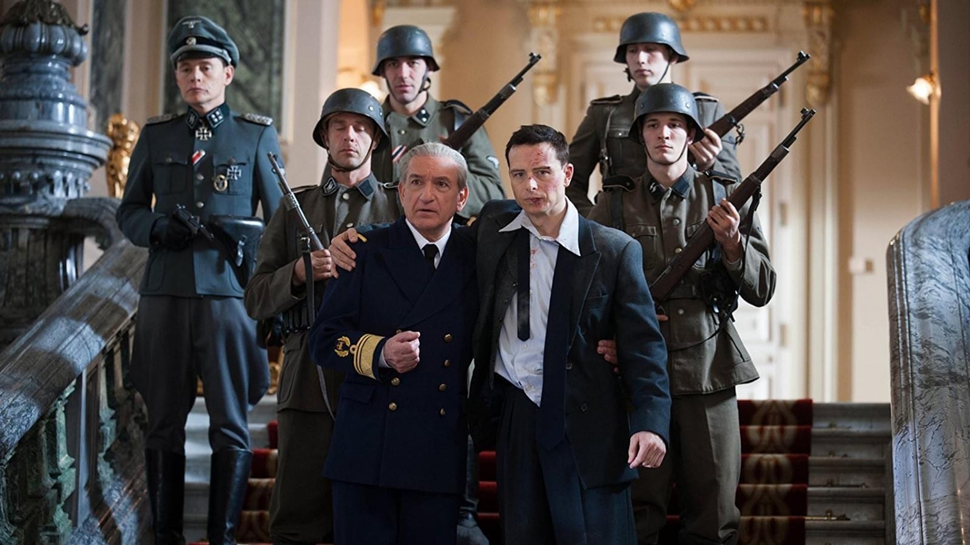 Foto do filme Walking with the Enemy