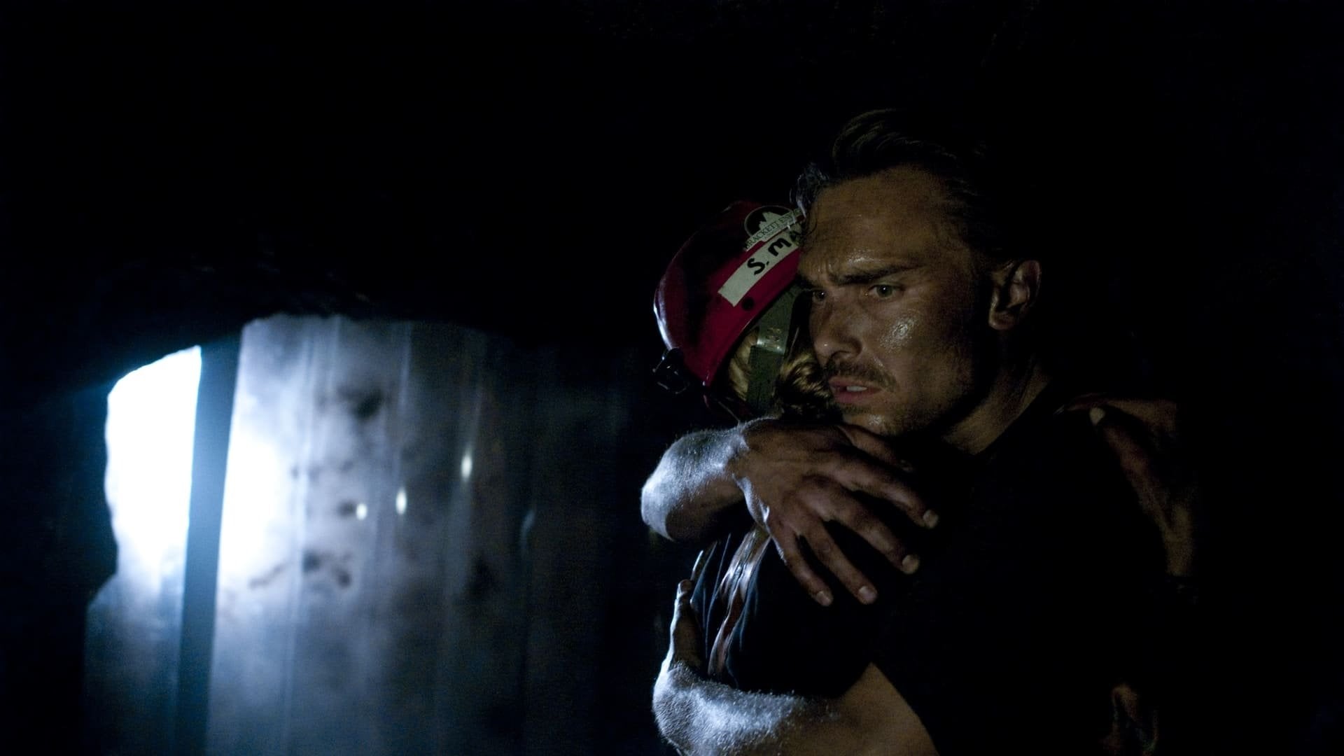 Foto do filme Beneath