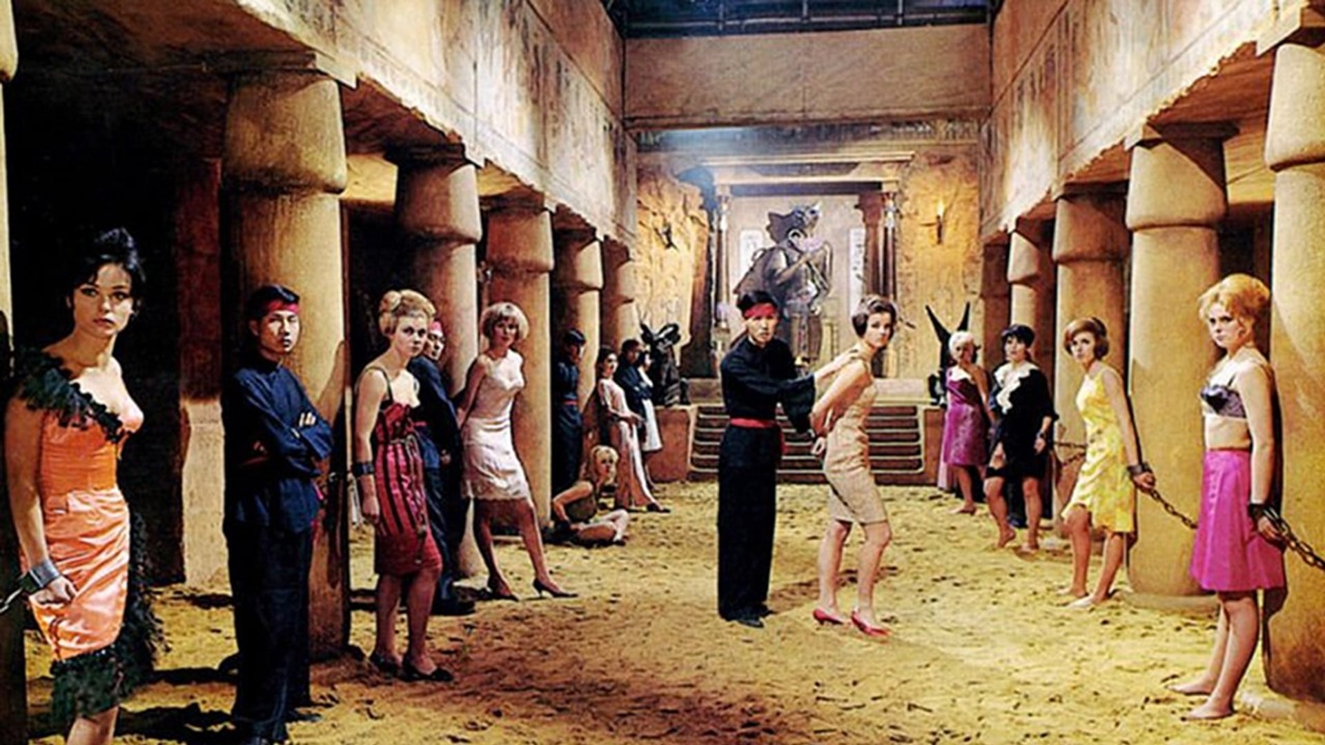 Foto do filme As 13 Noivas de Fu Manchu