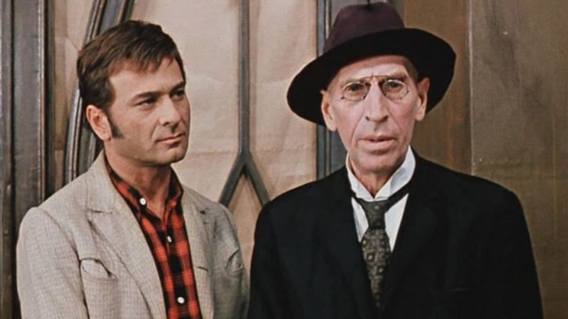 Foto do filme 12 Chairs