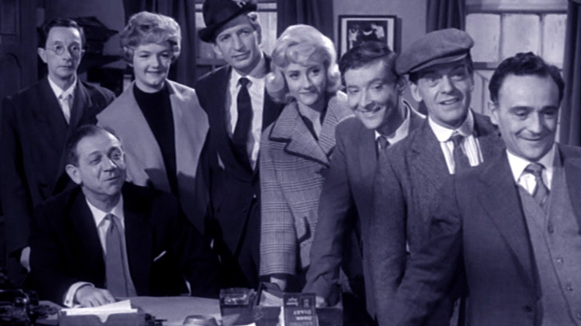 Foto do filme Carry On Regardless