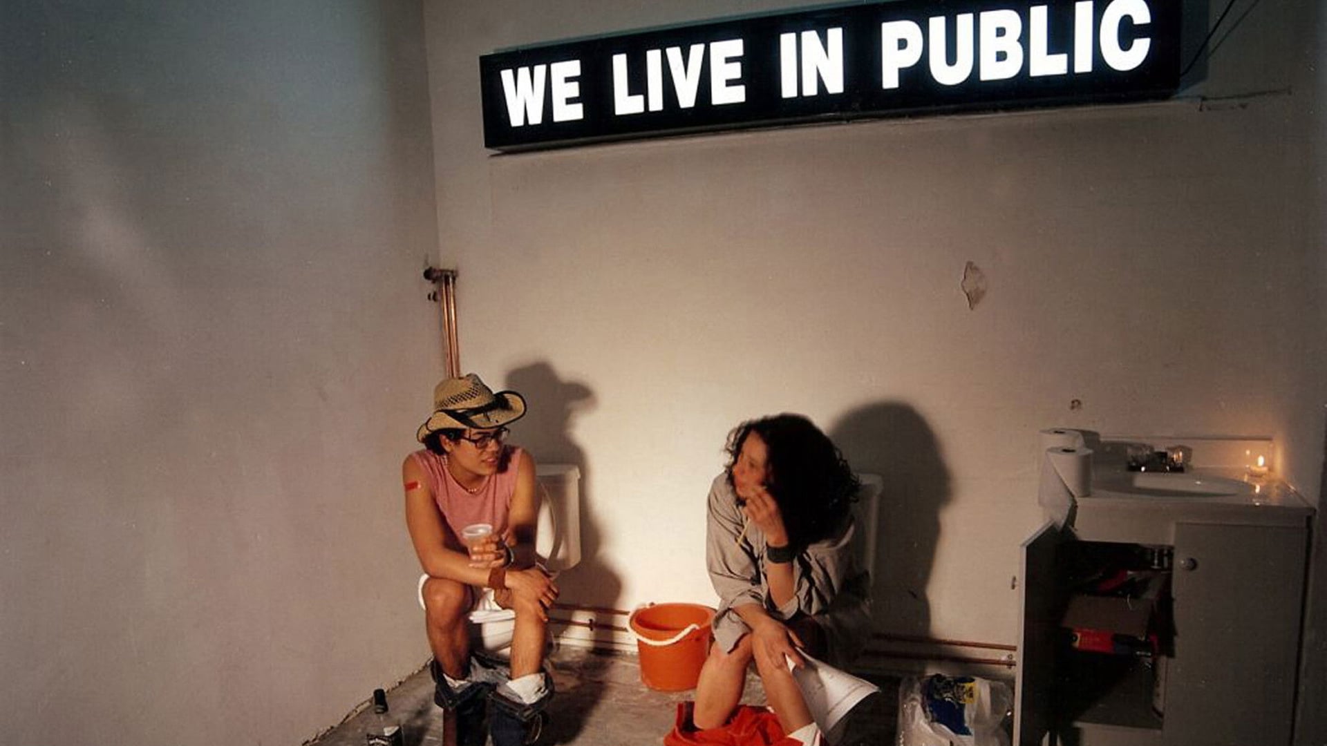Foto do filme We Live in Public