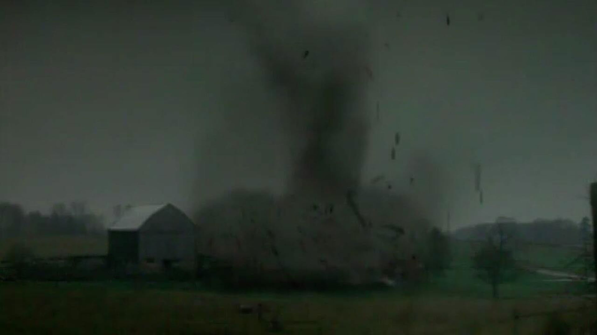 Foto do filme Night of the Twisters
