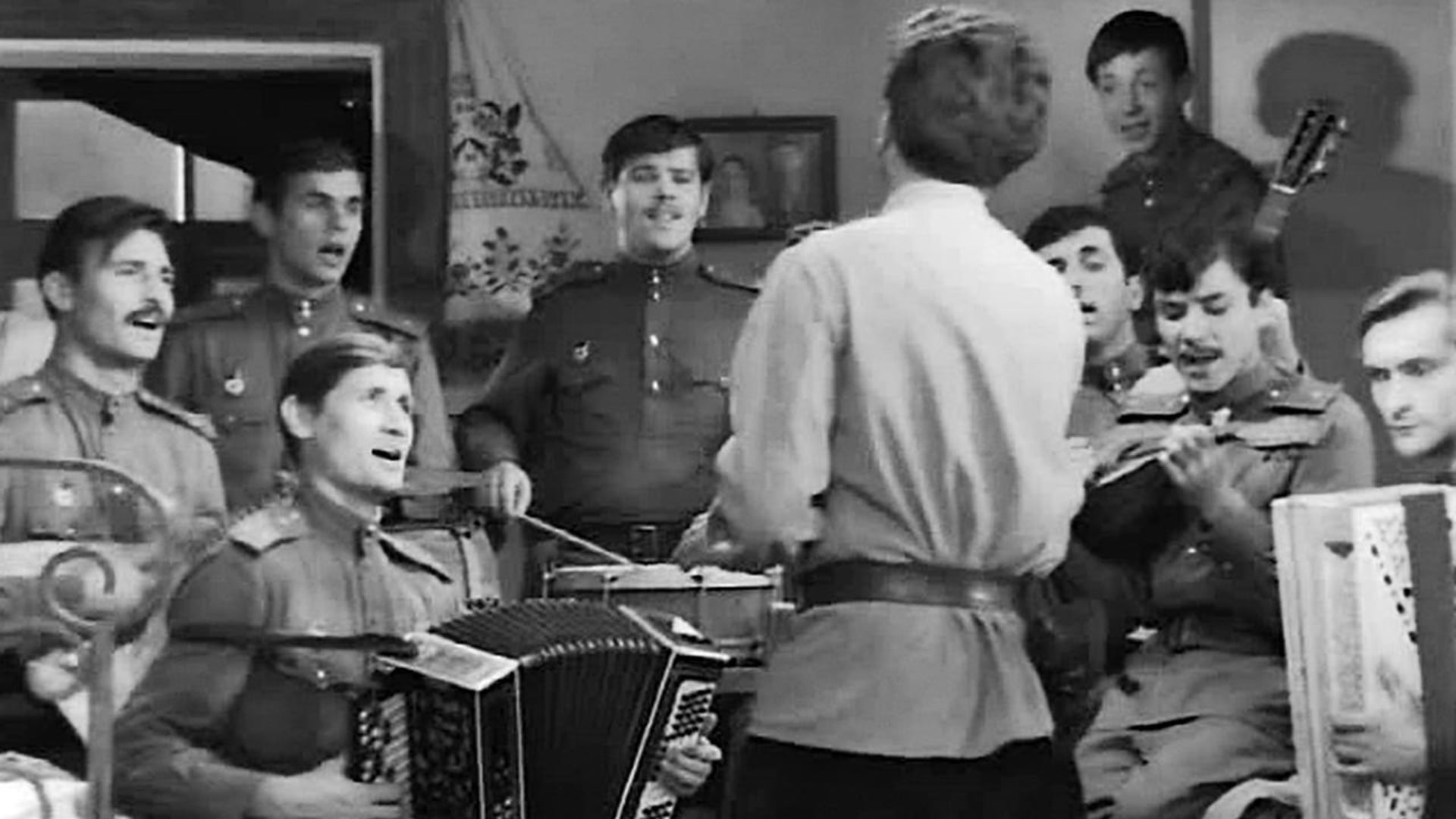 Foto do filme Only Old Men Are Going to Battle