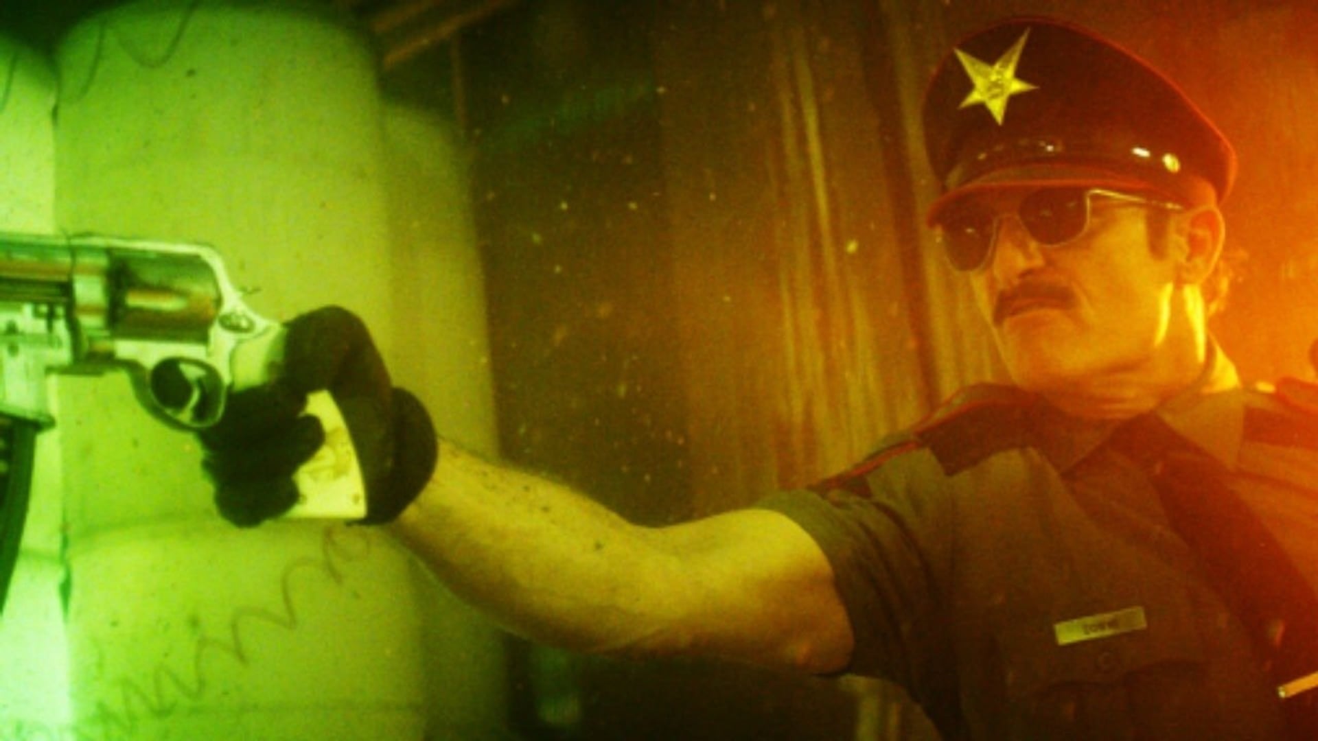Foto do filme Officer Downe