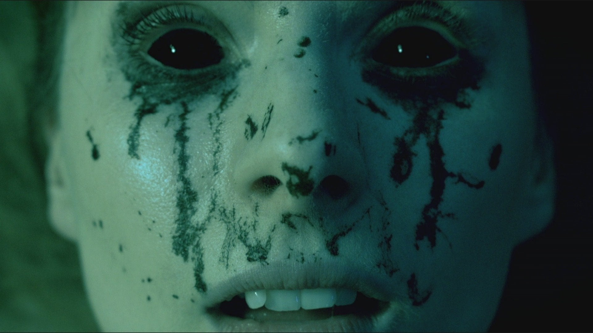 Foto do filme The Creature Below