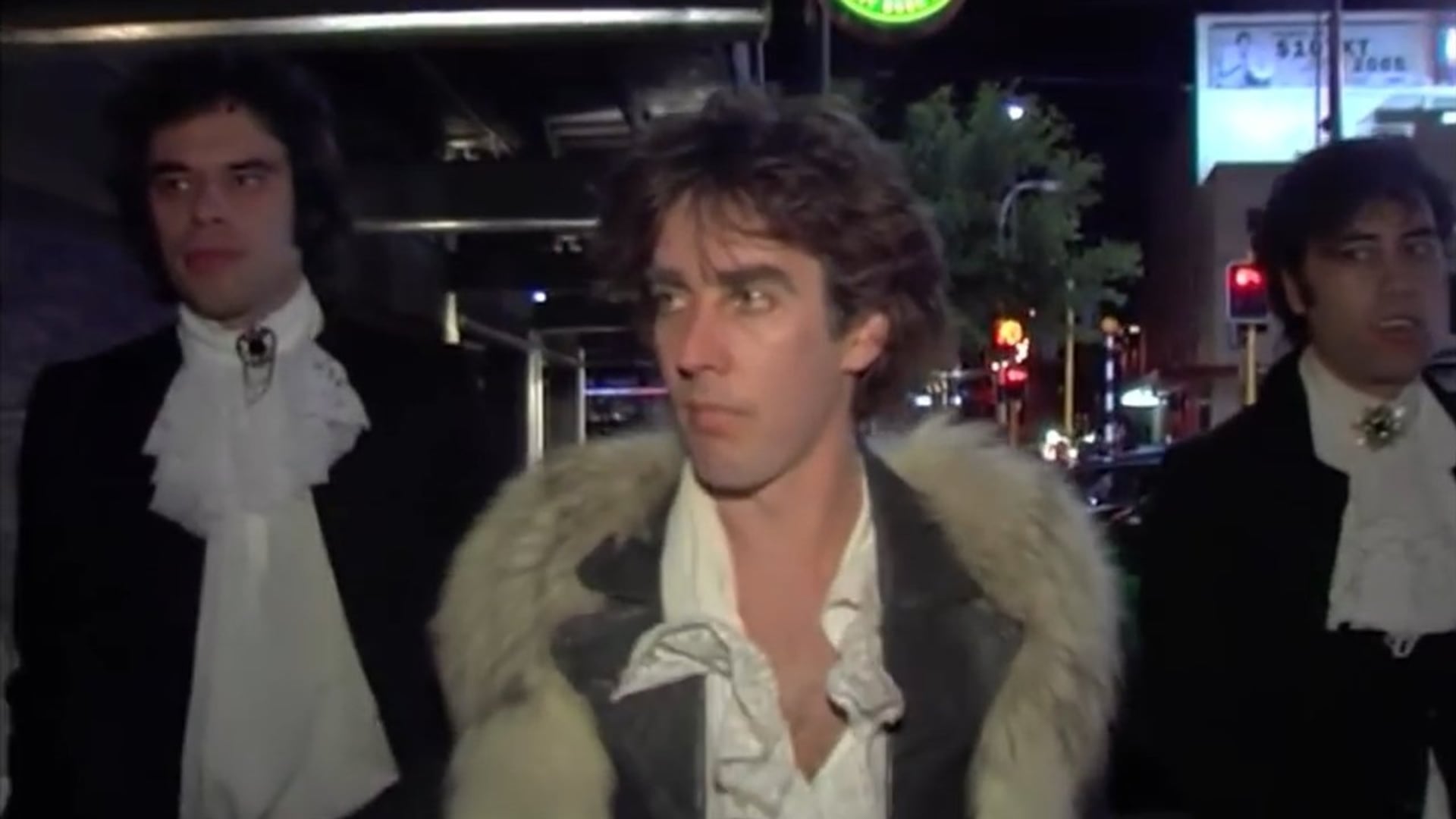 Foto do filme What We Do in the Shadows: Interviews with Some Vampires