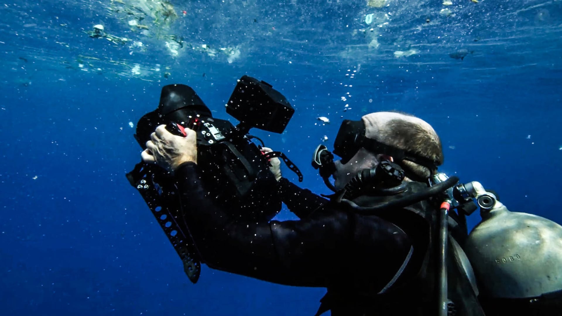 Foto do filme Oceanos de Plástico