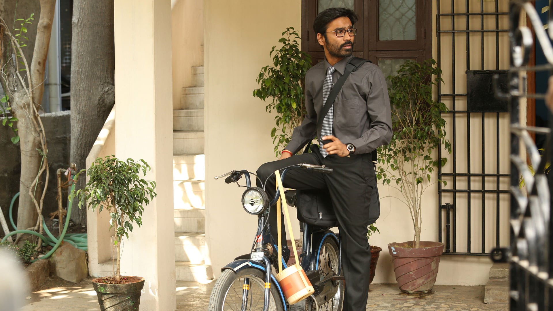 Foto do filme Velaiyilla Pattathari 2