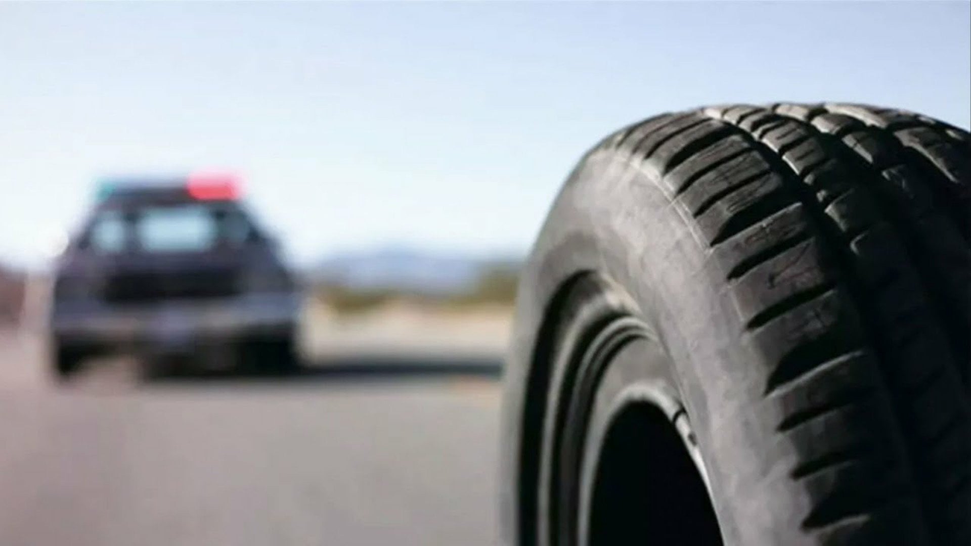 Foto do filme Rubber, O Pneu Assassino