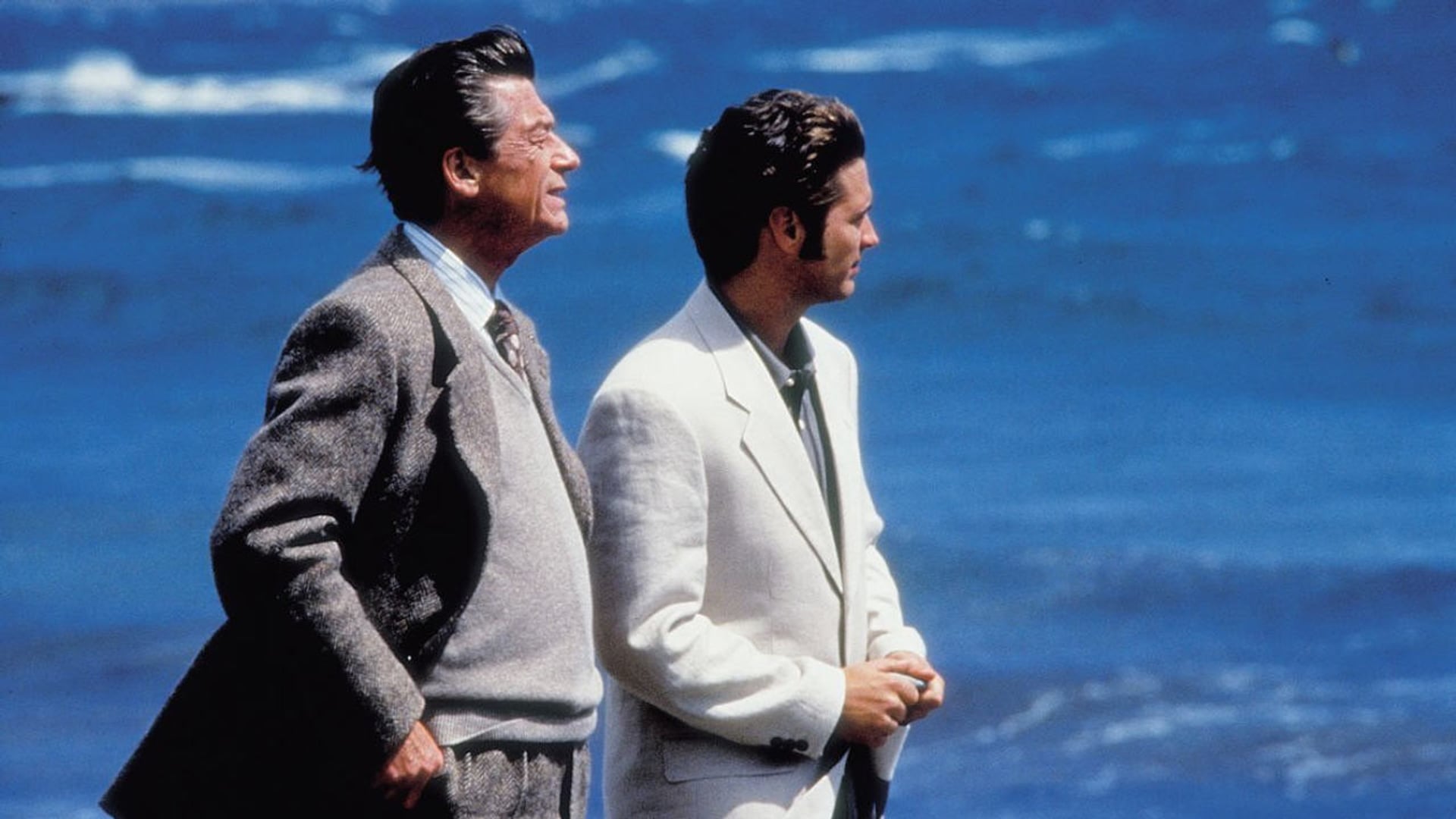 Foto do filme Love and Death on Long Island