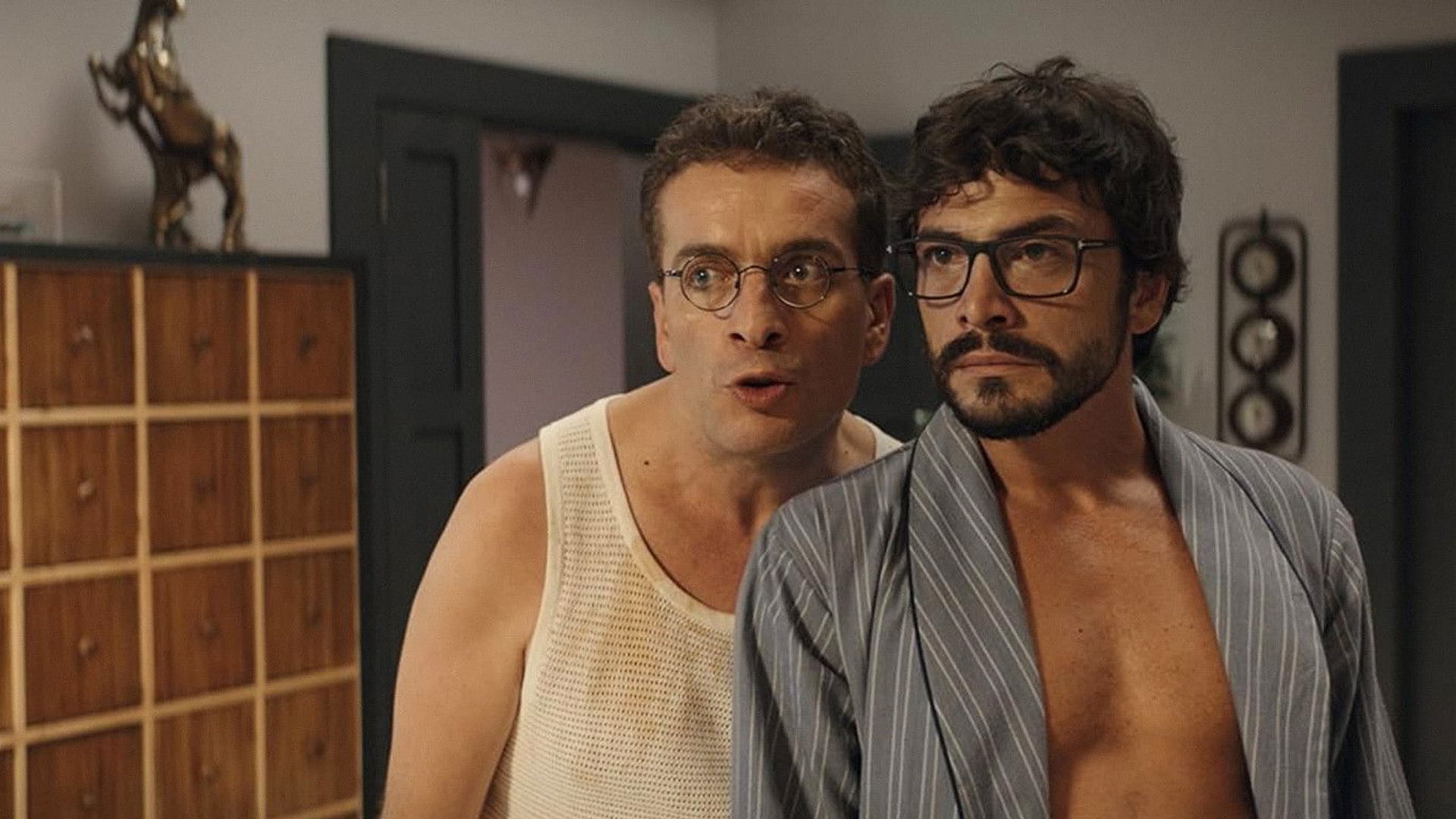 Foto do filme Ailecek Şaşkınız