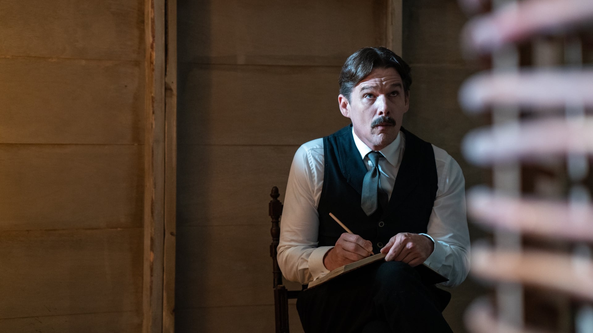 Foto do filme Tesla: O Homem Elétrico