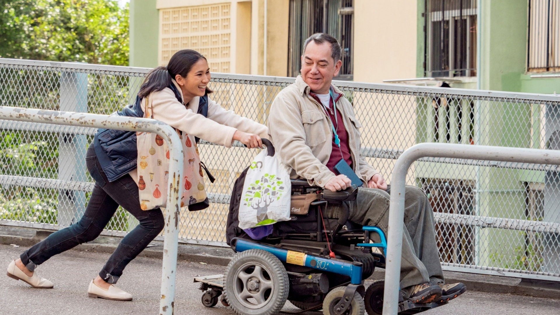 Foto do filme Still Human
