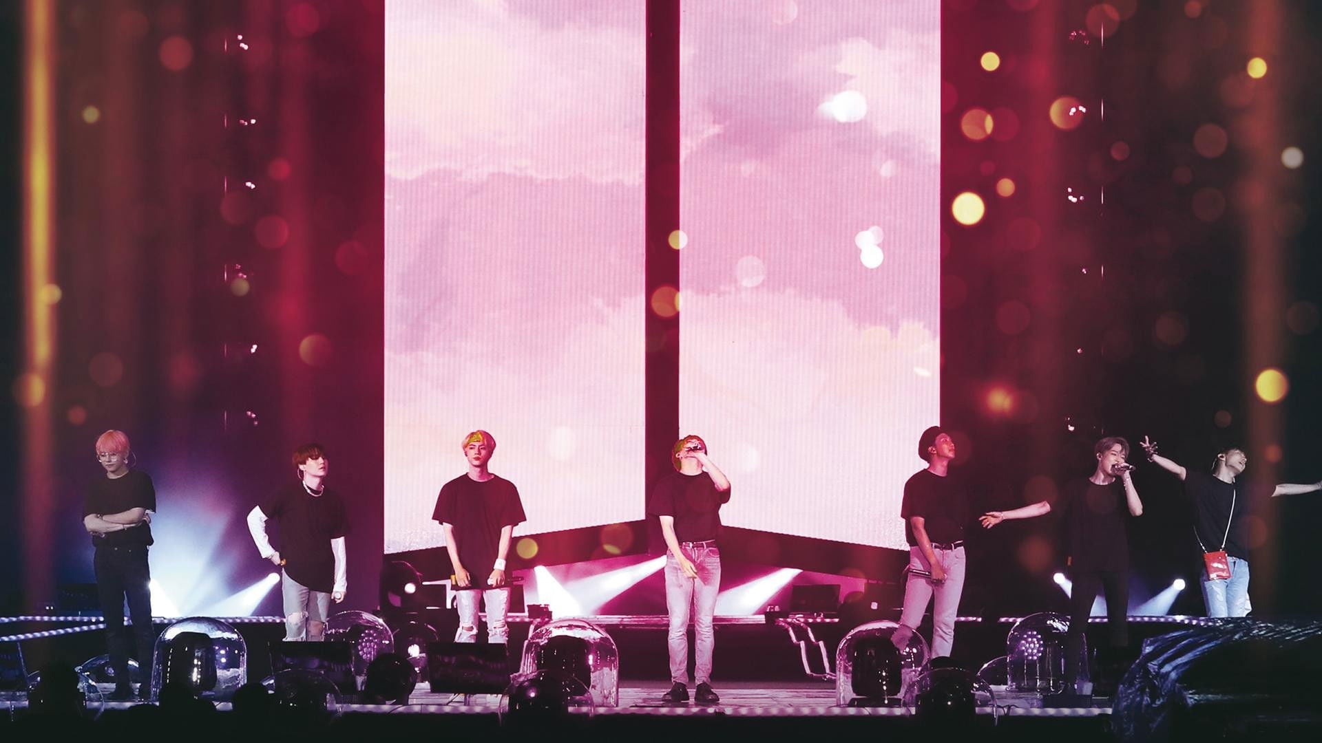 Foto do filme BTS World Tour Love Yourself In Seoul