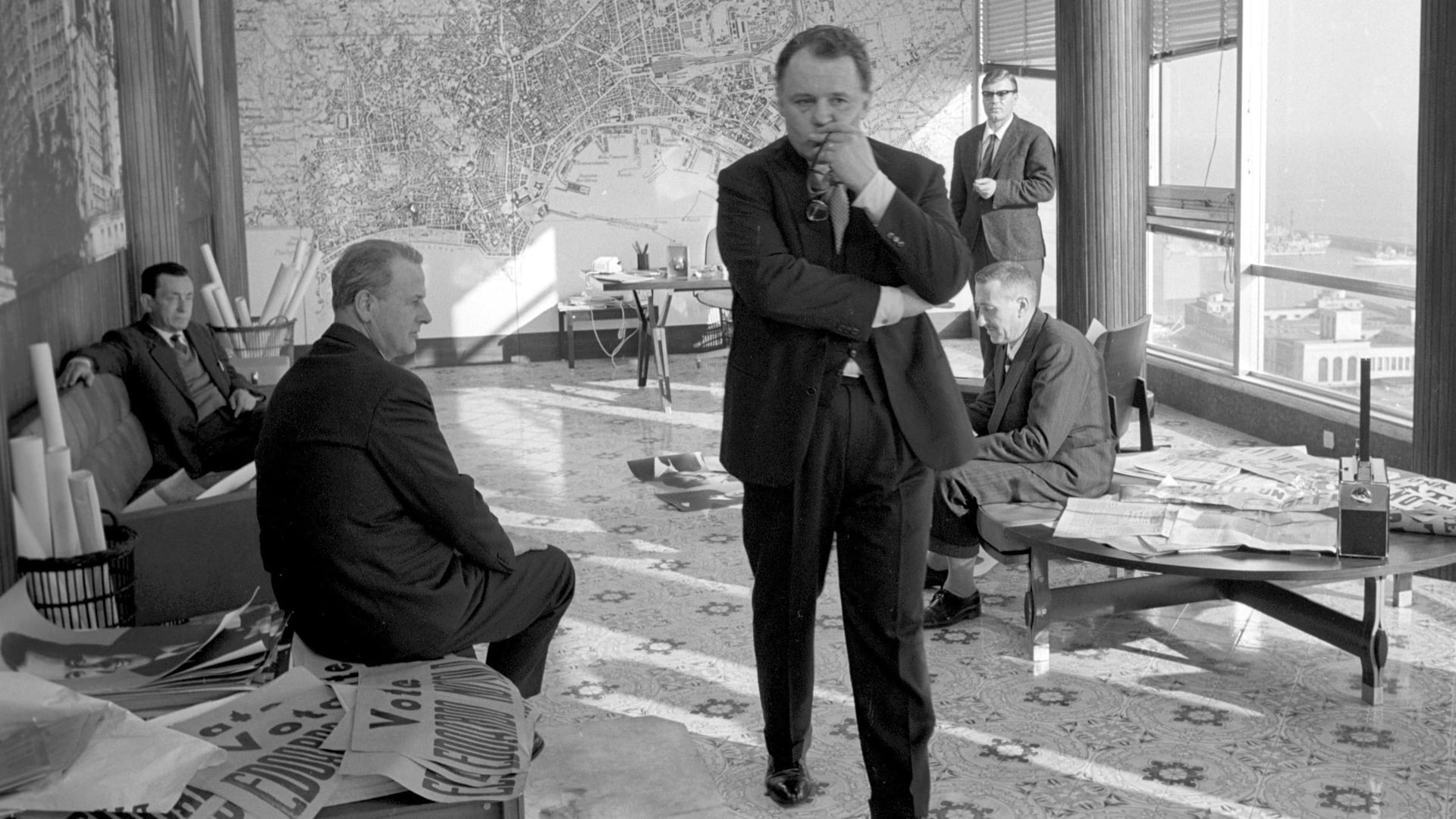 Foto do filme As Mãos Sobre a Cidade