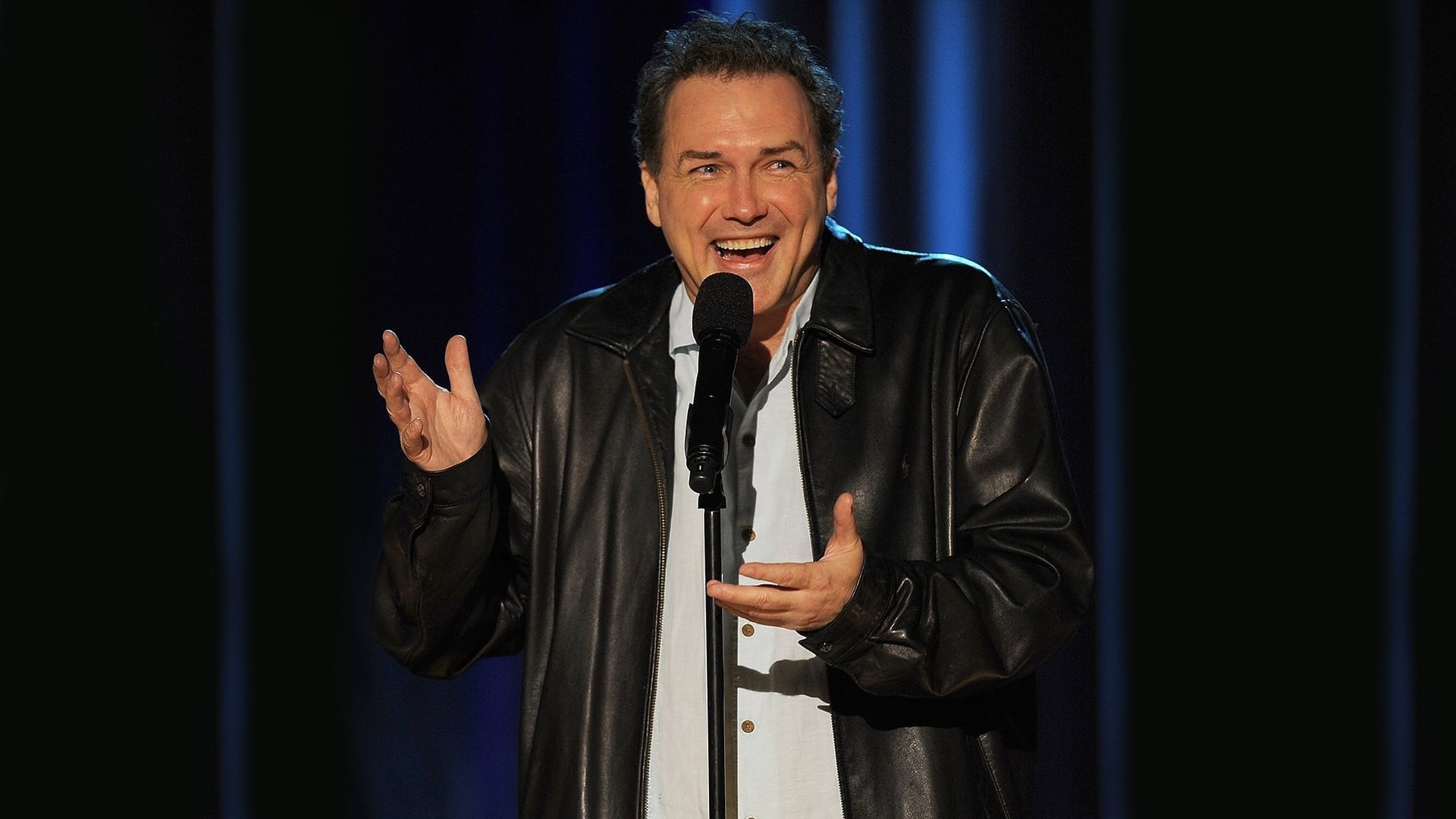 Foto do filme Norm Macdonald: Me Doing Standup