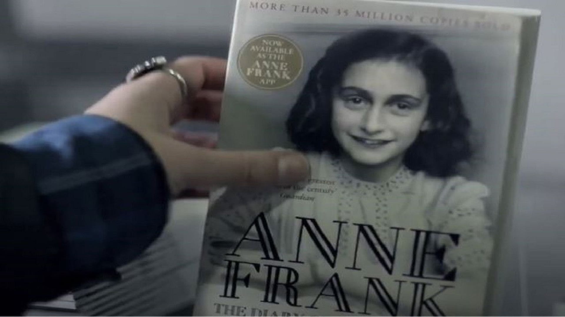 Foto do filme #AnneFrank. Parallel Stories