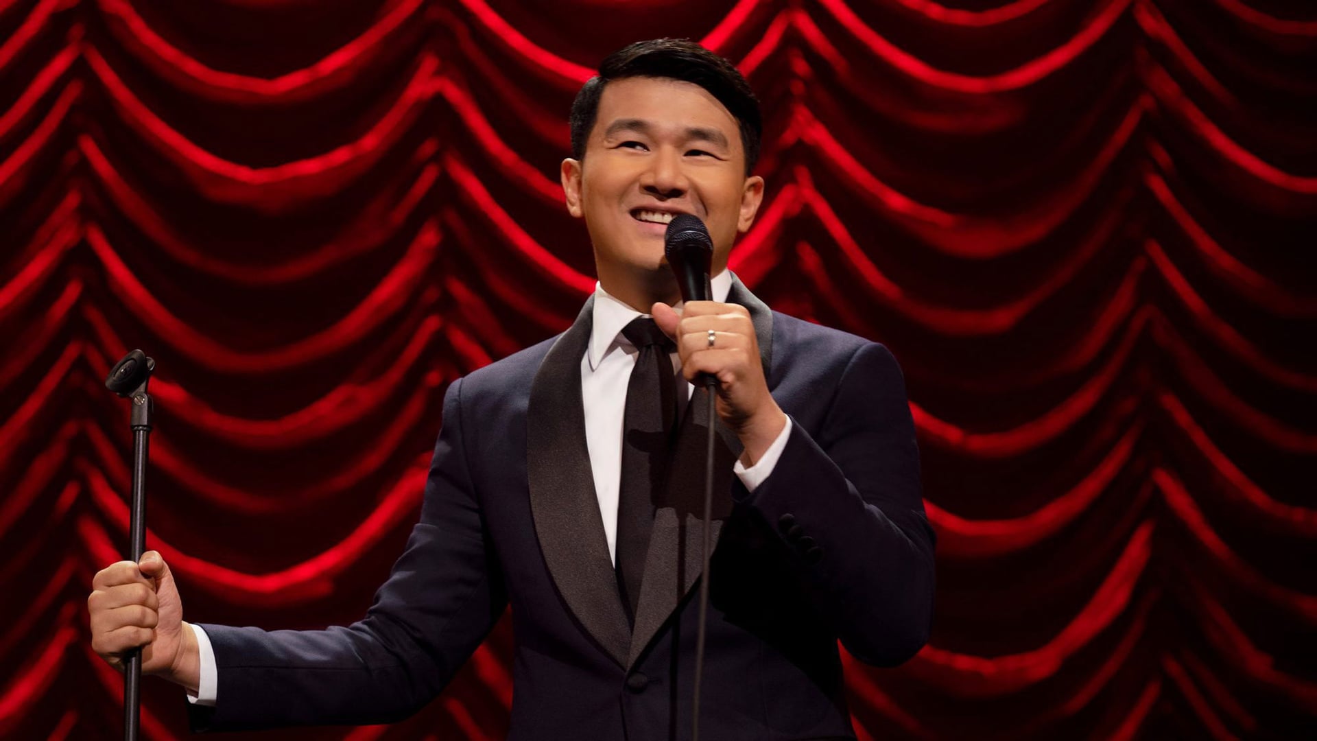 Foto do filme Ronny Chieng: Asian Comedian Destroys America!