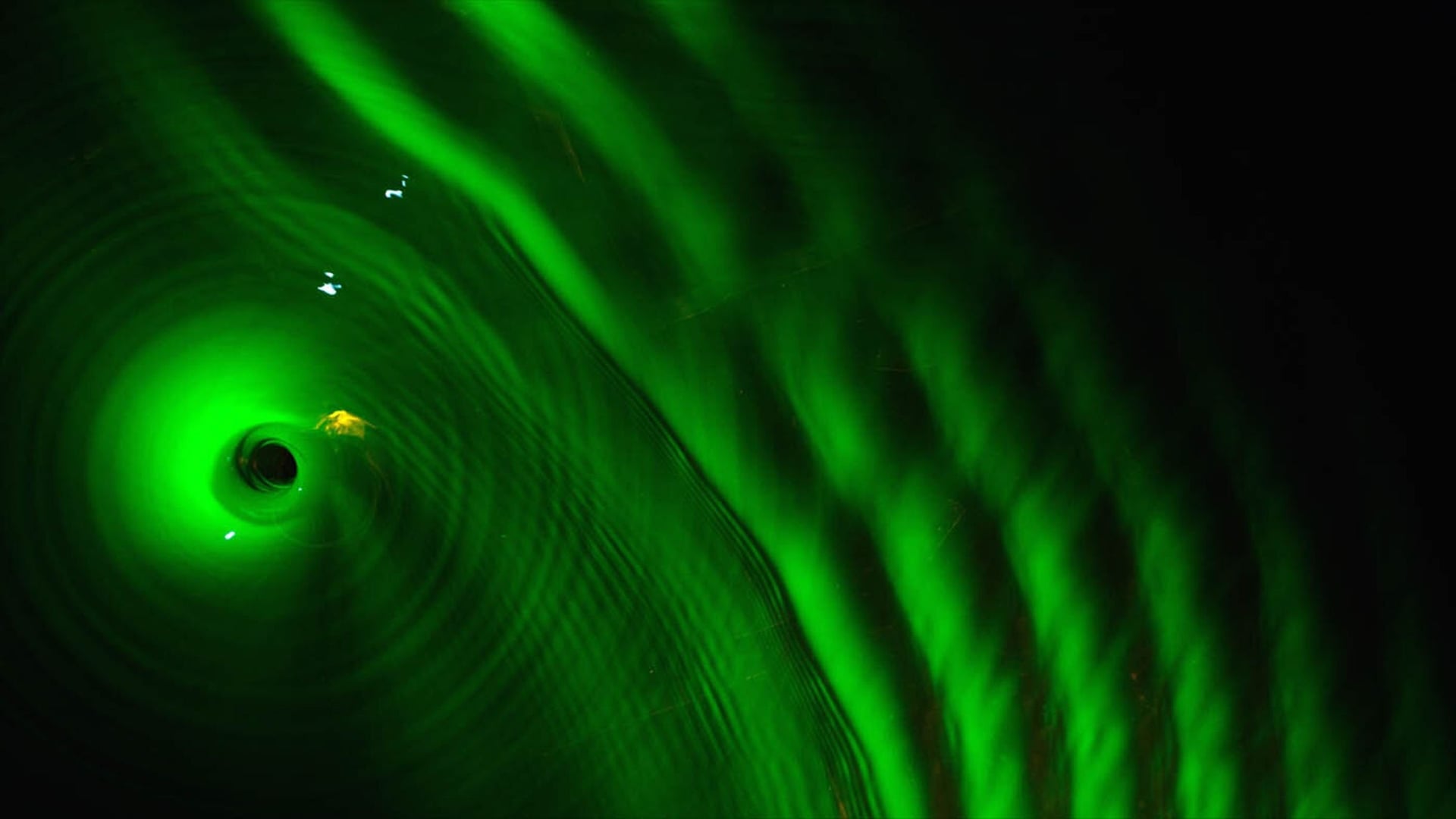 Foto do filme Buracos Negros: No Limite do Conhecimento