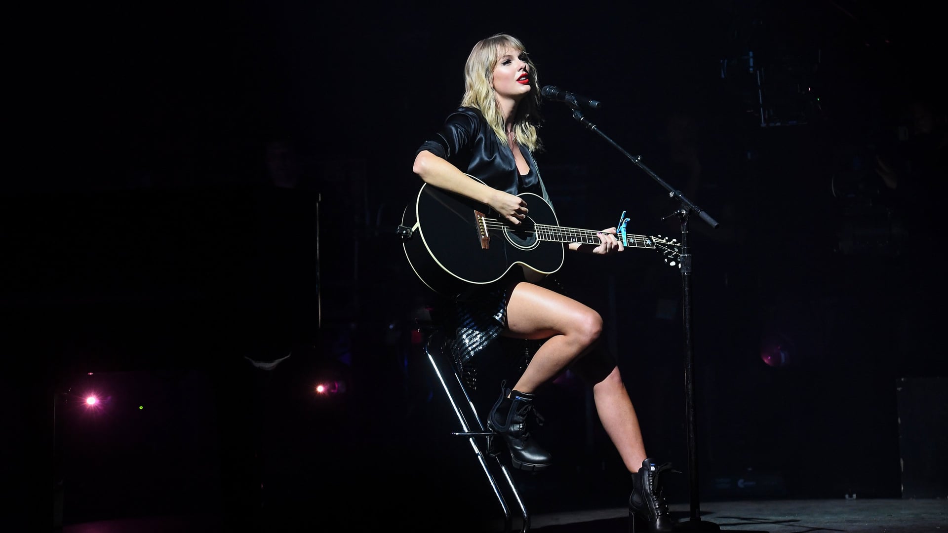 Foto do filme Taylor Swift City of Lover Concert