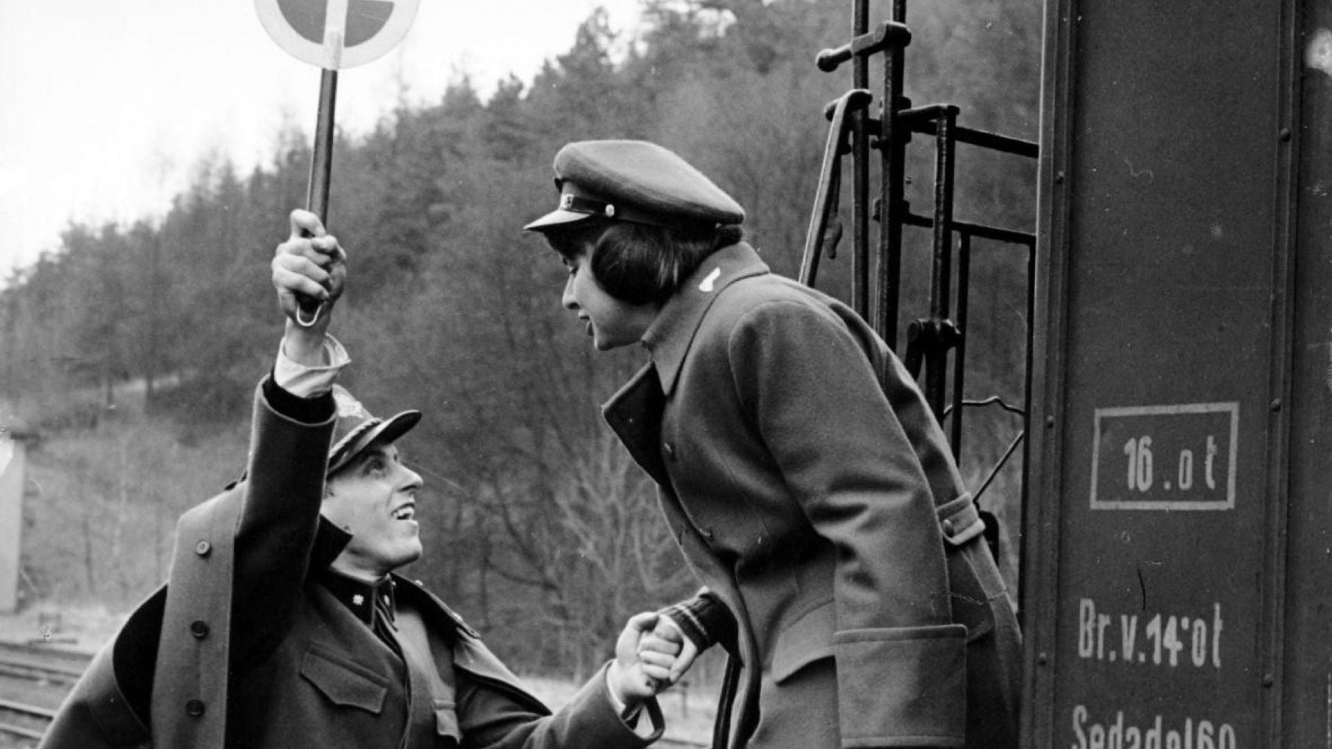 Foto do filme Trens Estreitamente Vigiados