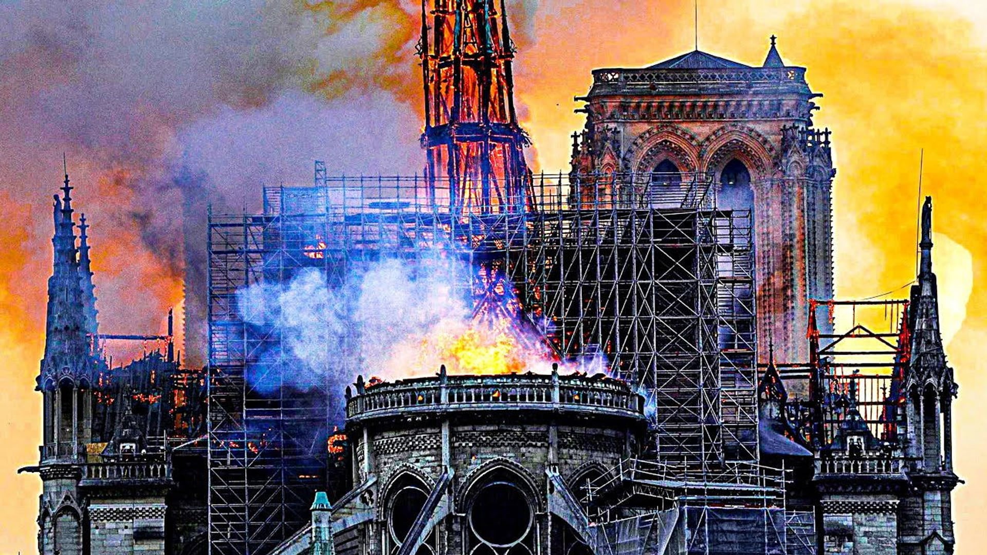 Foto do filme Notre-Dame: Desastre em Paris
