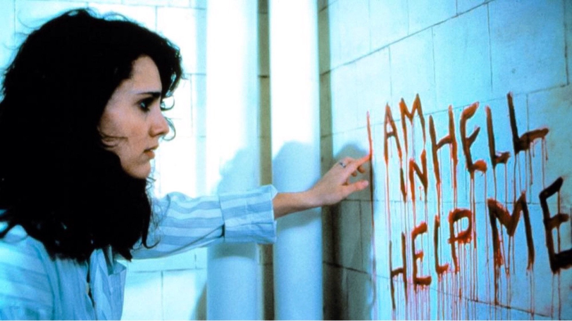 Foto do filme Hellraiser II: Renascido das Trevas