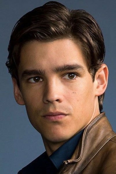 Foto de Brenton Thwaites