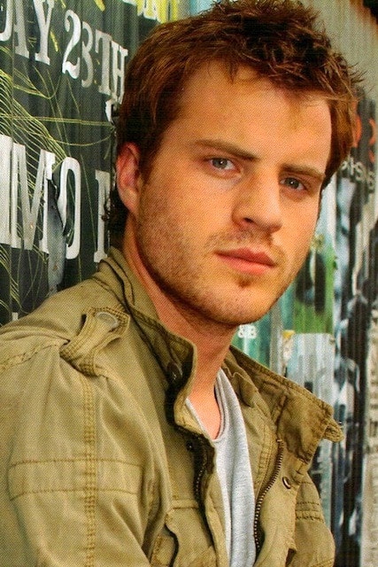 Foto de Robert Kazinsky
