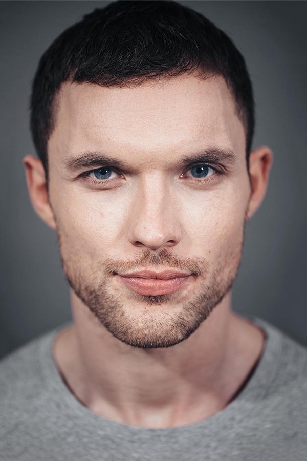 Foto de Ed Skrein
