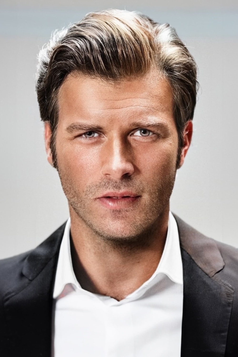 Foto de Kıvanç Tatlıtuğ