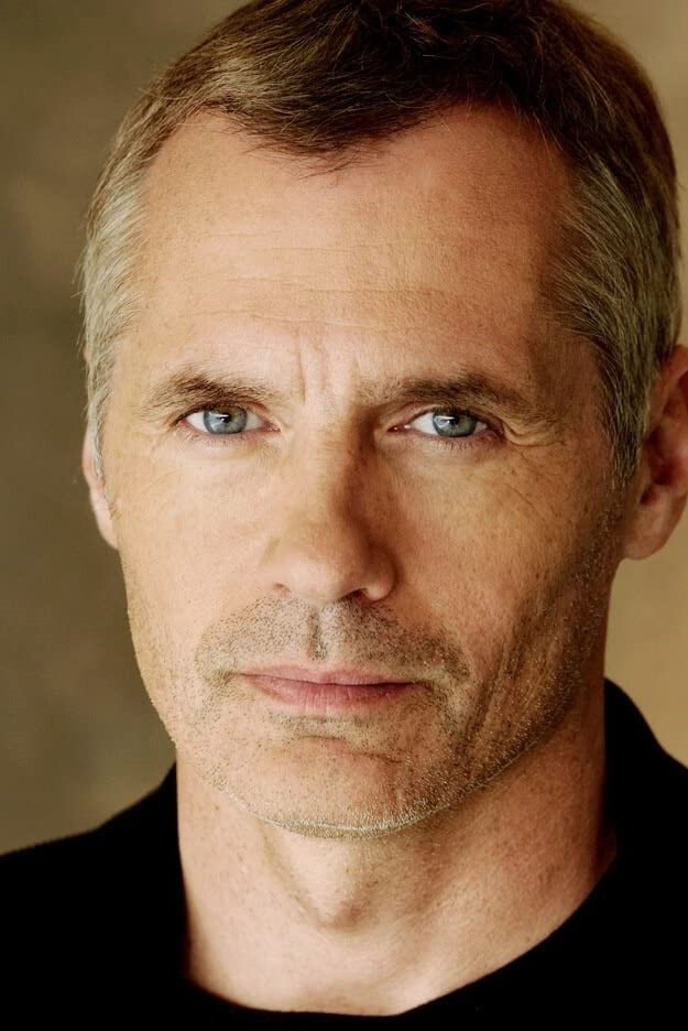 Foto de James C. Burns