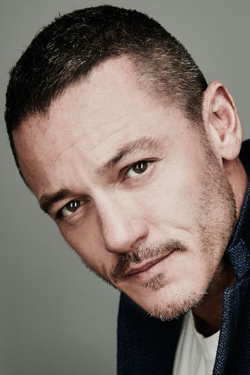 Foto de Luke Evans