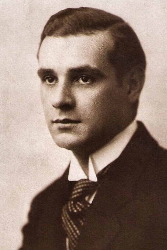 Foto de Victor Varconi