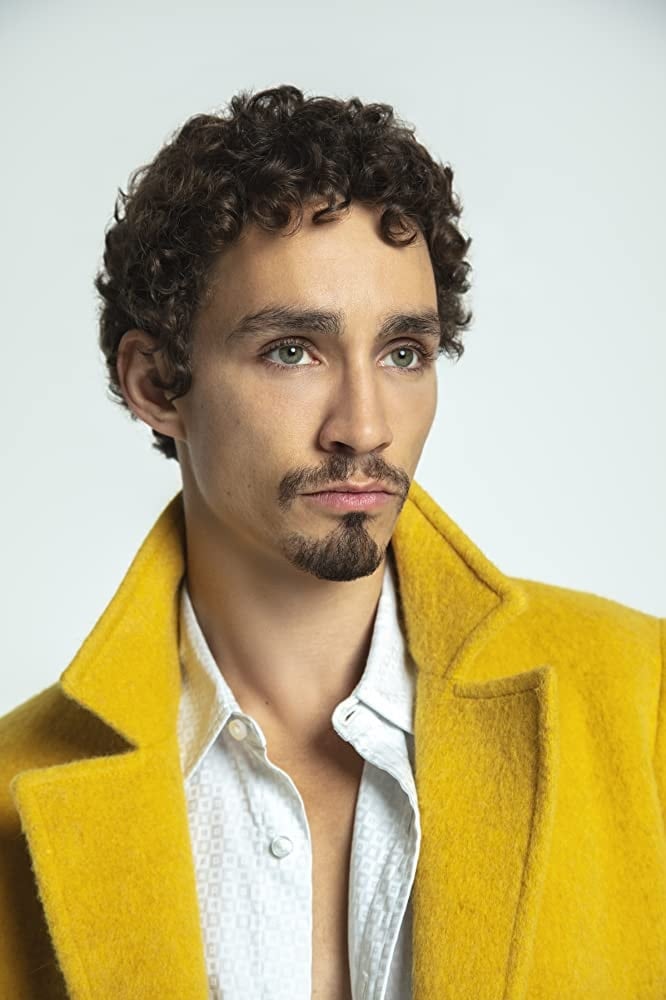 Foto de Robert Sheehan