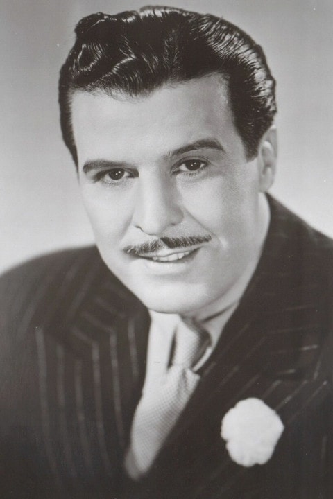 Foto de George J. Lewis