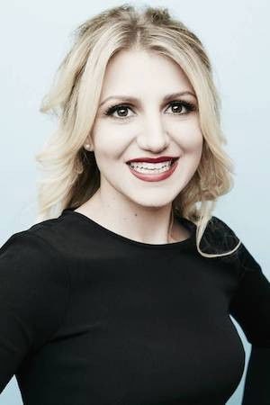 Foto de Annaleigh Ashford